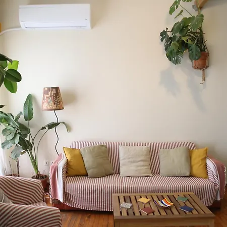 Family-friendly & Roof Garden @ Koukaki Apartment *
