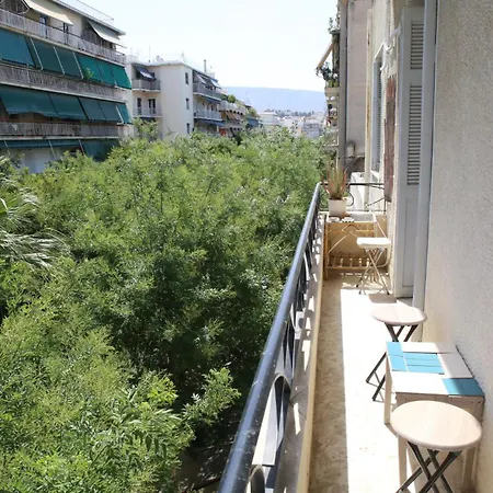 Apartment Family-friendly & Roof Garden @ Koukaki